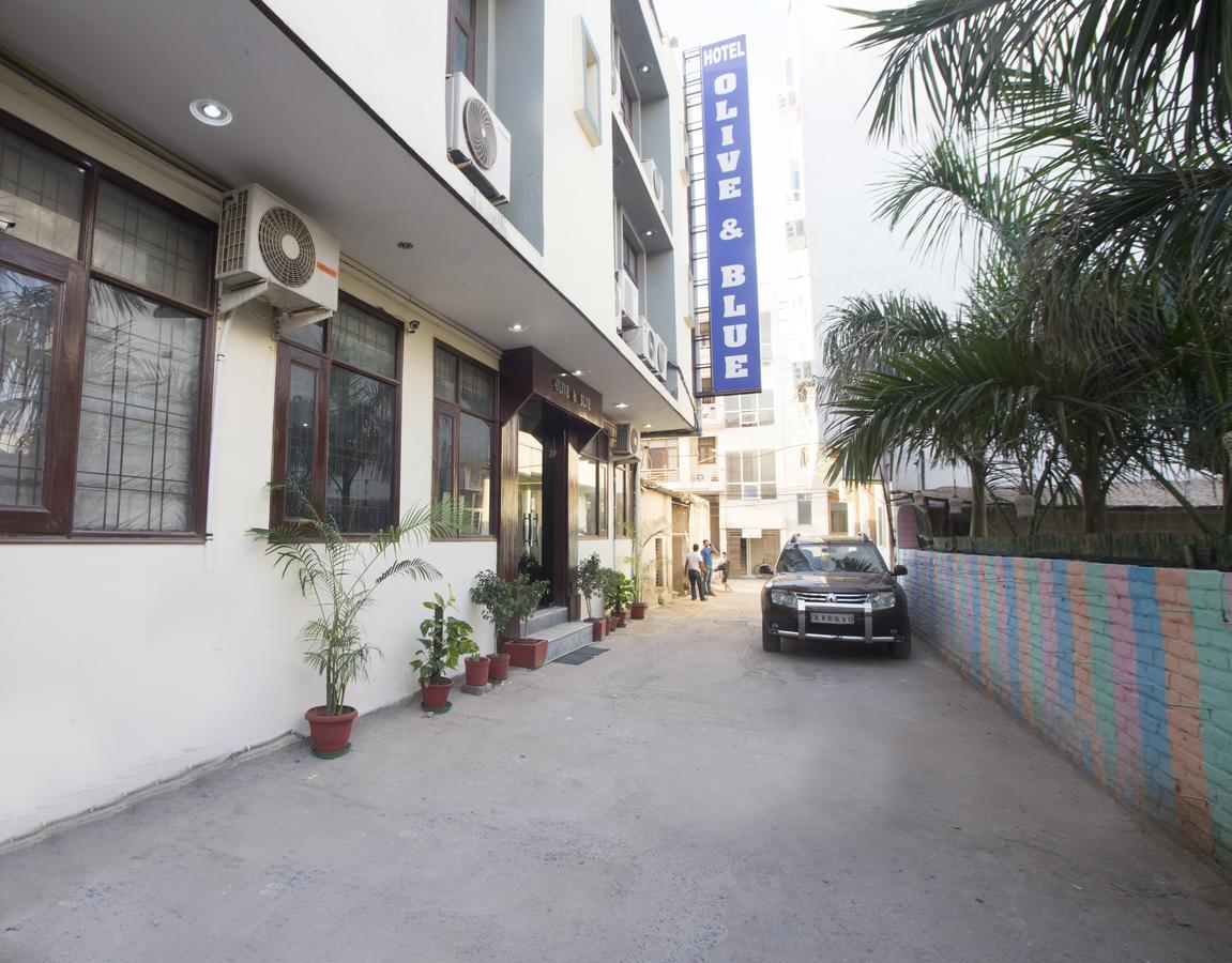 Hotel Olive & Blue - Govt Approved Hotel Near Delhi Airport Nova Deli Exterior foto